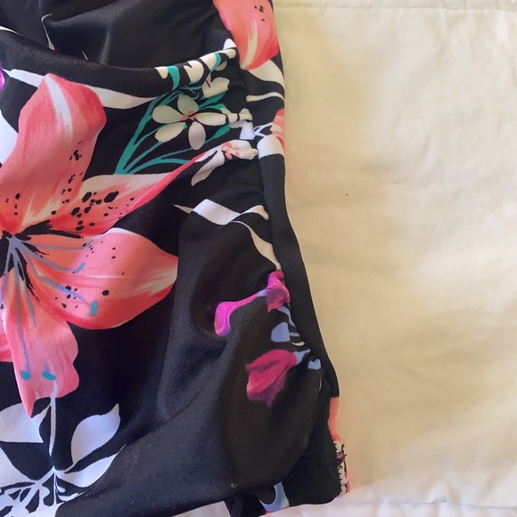 Off the shoulder flutter swim top! - Picture 3 of 3